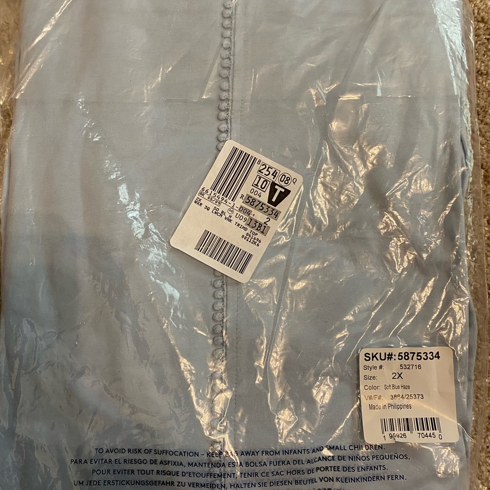 Women’s Lands End plus size top light blue - Picture 3 of 5